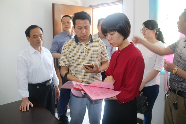 5月5日,衡阳市衡山县人民政府副县长雷继红率考察交流团一行10人来