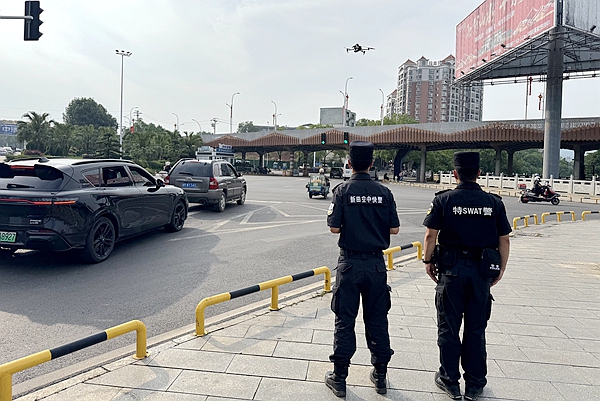 空中快警。.jpg