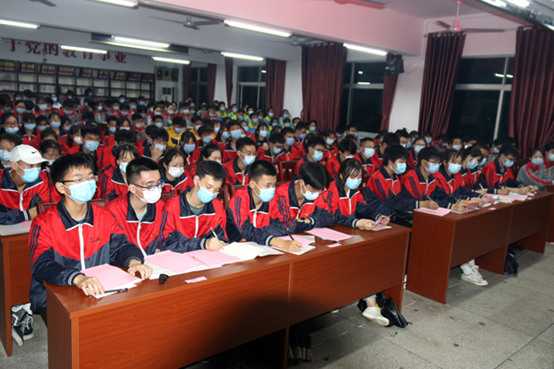 新田一中传承五61四精神尽展青年风采